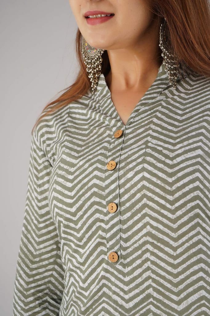 JAIPURETHNICWEAVES Women's Cotton Cambric Zig Zag Printed Straight Kurta (Khaki)