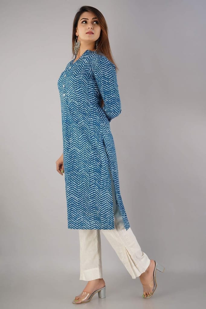JAIPURETHNICWEAVES Women's Cotton Cambric Zig Zag Printed Straight Kurta (Blue)