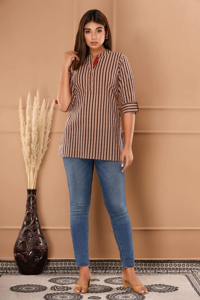 JAIPURETHNICWEAVES Womens Cotton Cambric Stripes Print Straight Tunic (Black)