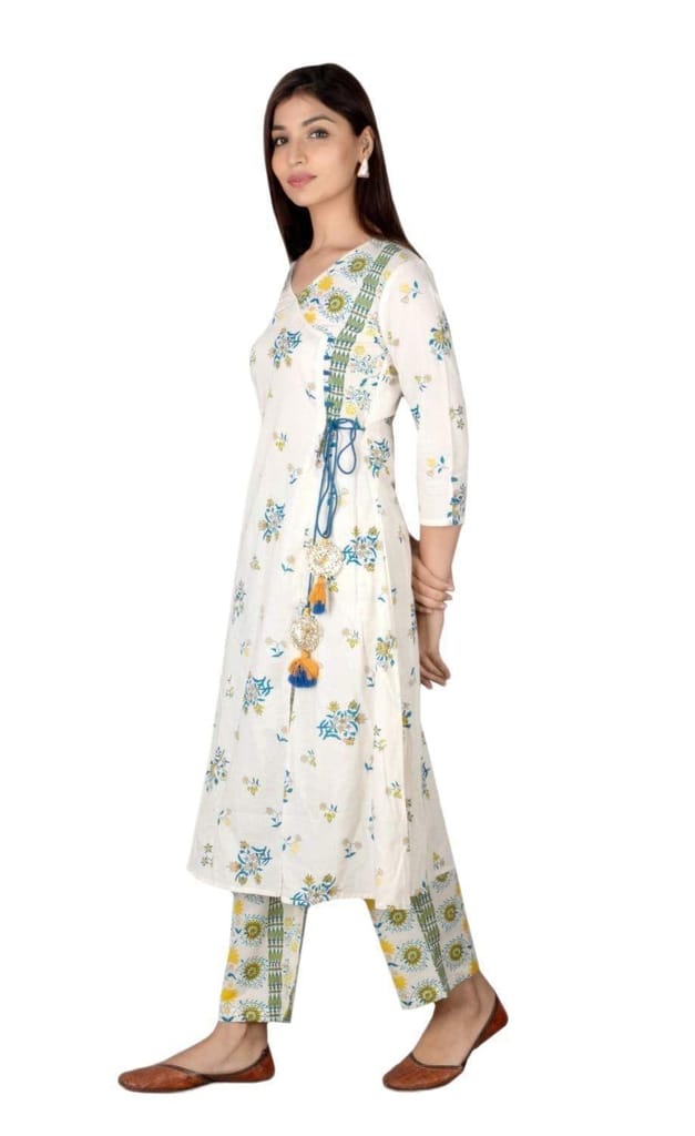 JAIPURETHNICWEAVES Women's Cotton Cambric Floral Printed Angrakha Kurta & Palazzo Set