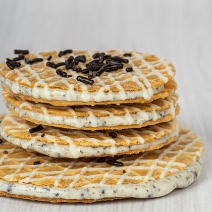 Mini Waffle Cookies - Cookies & Cream Box of 24
