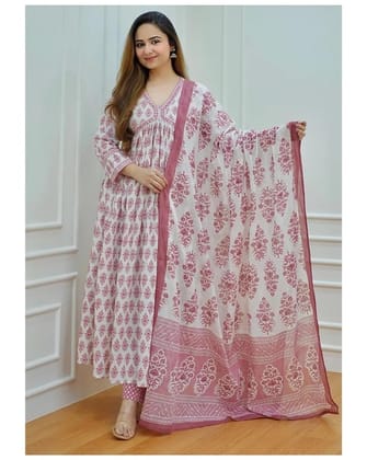 PLUM ALIA PATTERN  SUIT SET