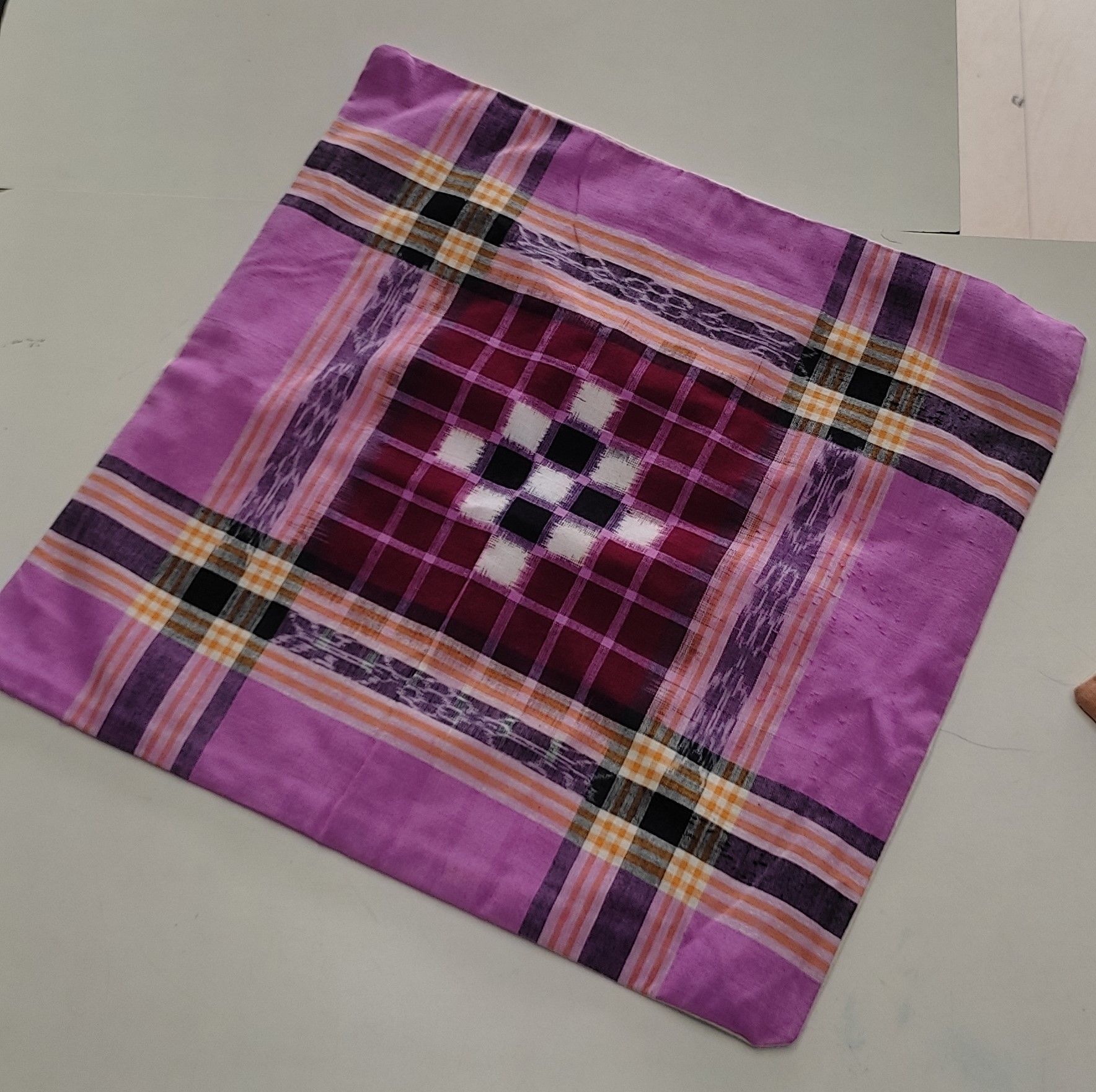 Cushion Cover Pasapalli Design