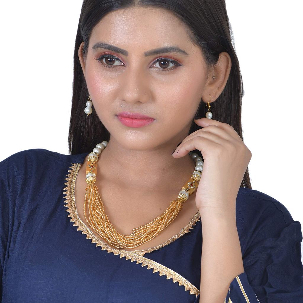 Abhaah kundan Beaded Jewelry pendent Necklace and Stud Earrings Golden Glass Beads Stone Jewellery Set for Women