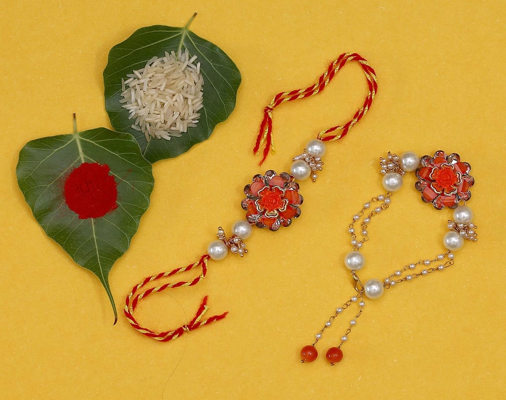 Abhaah BHAIYAA BHABHI GREEN LUMBA RAKHI COMBO SET