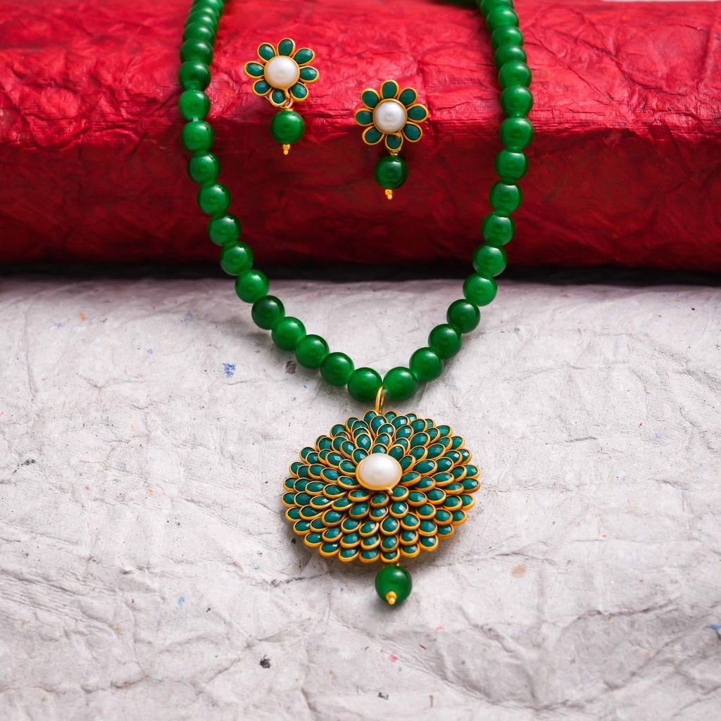 Abhaah Brass Pearl Rajasthani Pachi Kundan Flower Traditional Pendent Necklace Set for Women (Green)