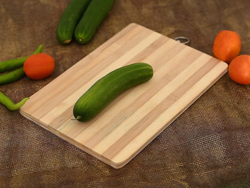 NURAT High Quality Strong Wooden Vegetable Cutting & Chopping Board - Large Size Organic Chopping Board for Kitchen with Handle Slicing Board for Fruit, Meat, Cheese. Knife Friendly Size 34 * 24 cm