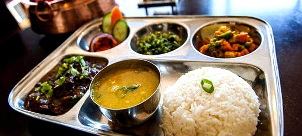 NURATStainless Steel Kitchen and Dining Diwali Round Extra Deep Compartment Divided Plate/Thali/Mess Tray Set