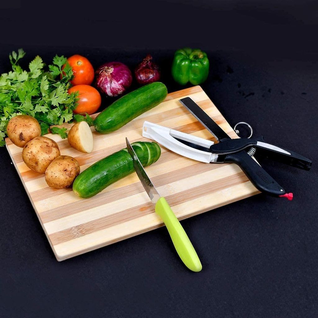 Wooden Vegetable Cutting Board - Large Organic Bamboo Chopping Board for Kitchen with Handle Slicing Board for Fruit, Meat, Cheese Knife Friendly Size 34 * 24 cm