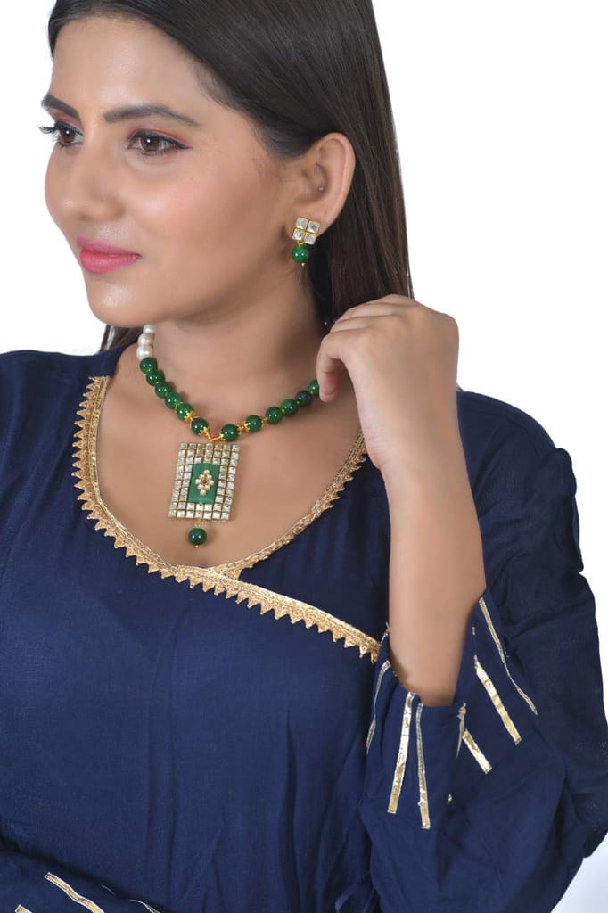 Abhaah kundan Jewelry pendent Necklace and Stud Earrings Green Onyx Beads Stone Jewellery Set for Women
