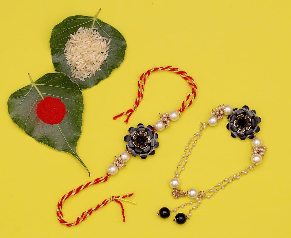 Abhaah Bhaiya bhabhi couple black Rakhi combo set