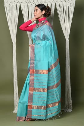 Handloom Cotton Silk Maheshwari Saree With Sleek Golden Border~sky blue