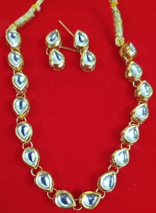Kundan Gold plated single layered necklace Kundan Gold plated single layered necklace