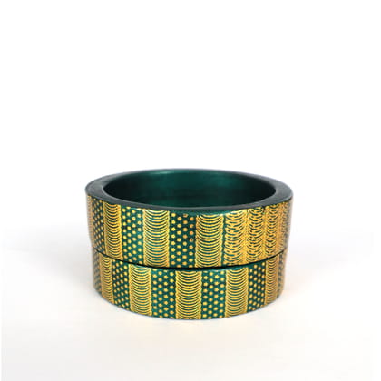 FHS traditional Handmade Lac Bangle - Green FHS traditional Handmade Lac Bangle - Green