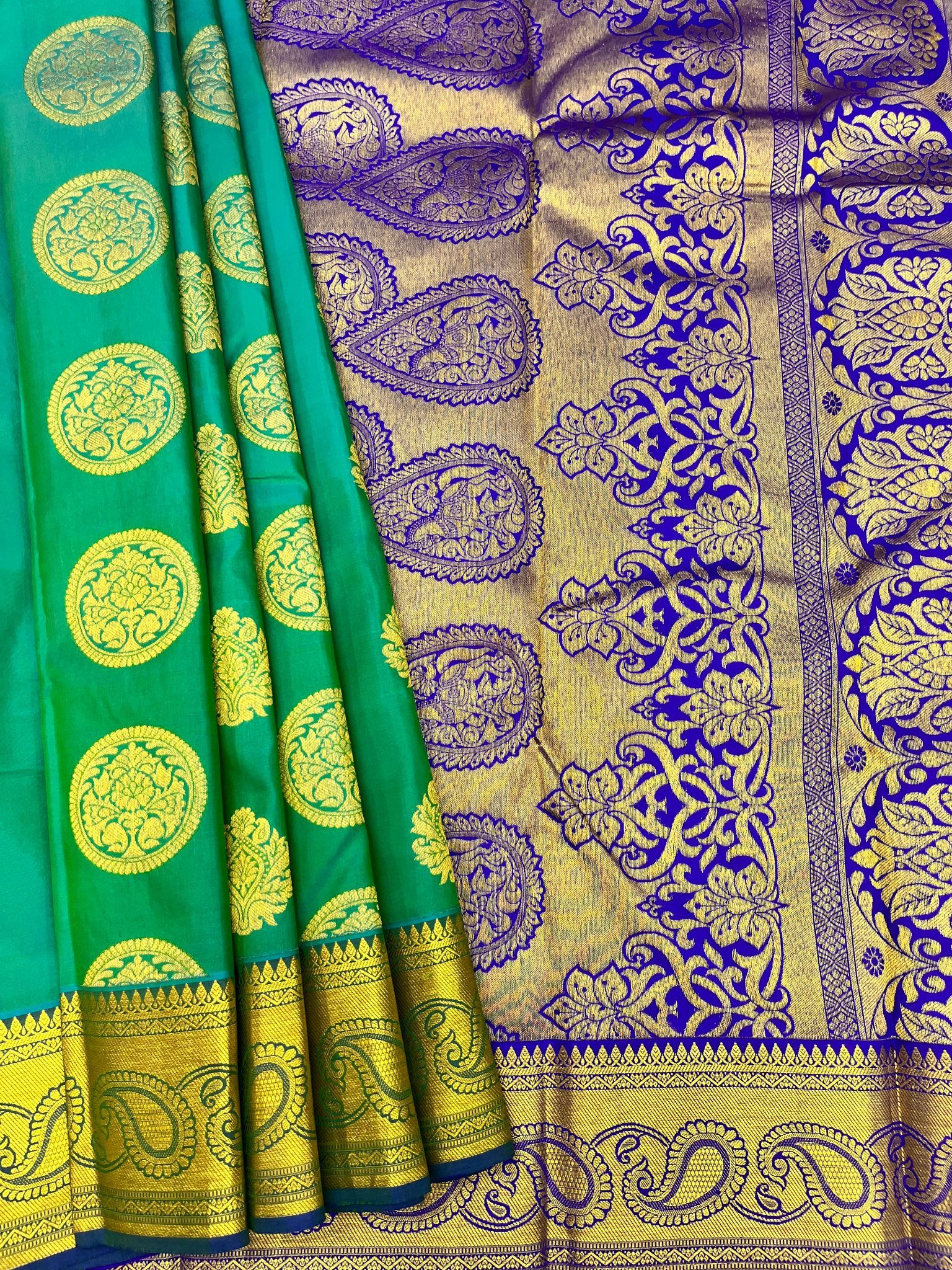 Green with Blue Color Circle & Thilagam Butta Design with Unstitched Blouse