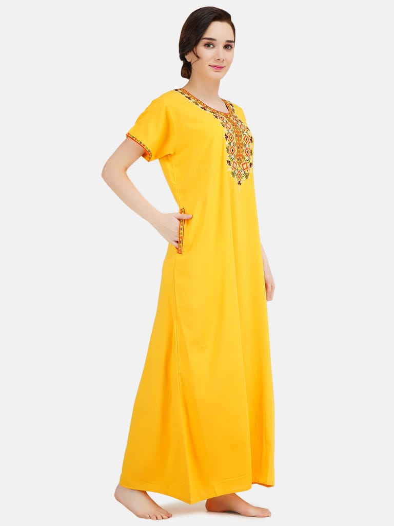 KOI lissybissy Diamond Shape Embroidered Nightgown