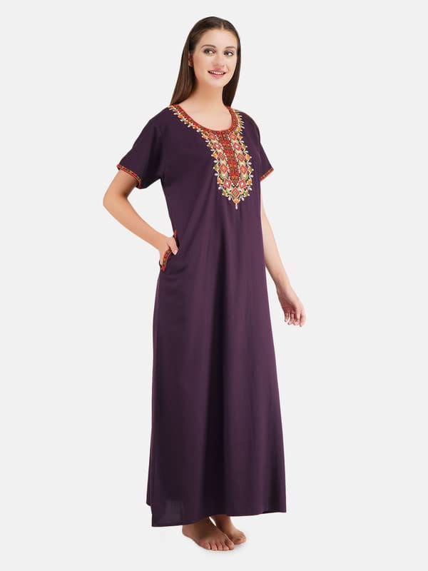 KOI lissybissy Diamond Shape Embroidered Nightgown