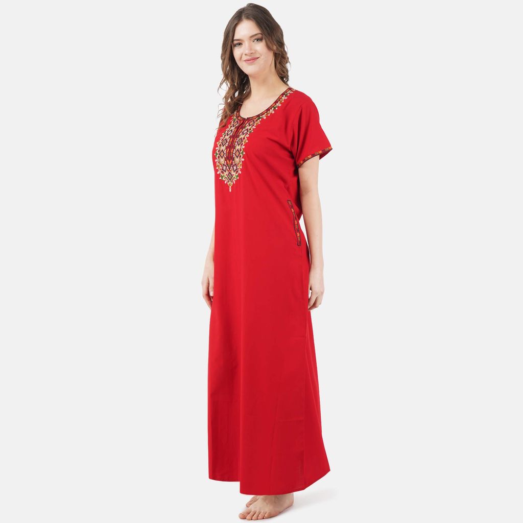 KOI lissybissy Diamond Shape Embroidered Nightgown