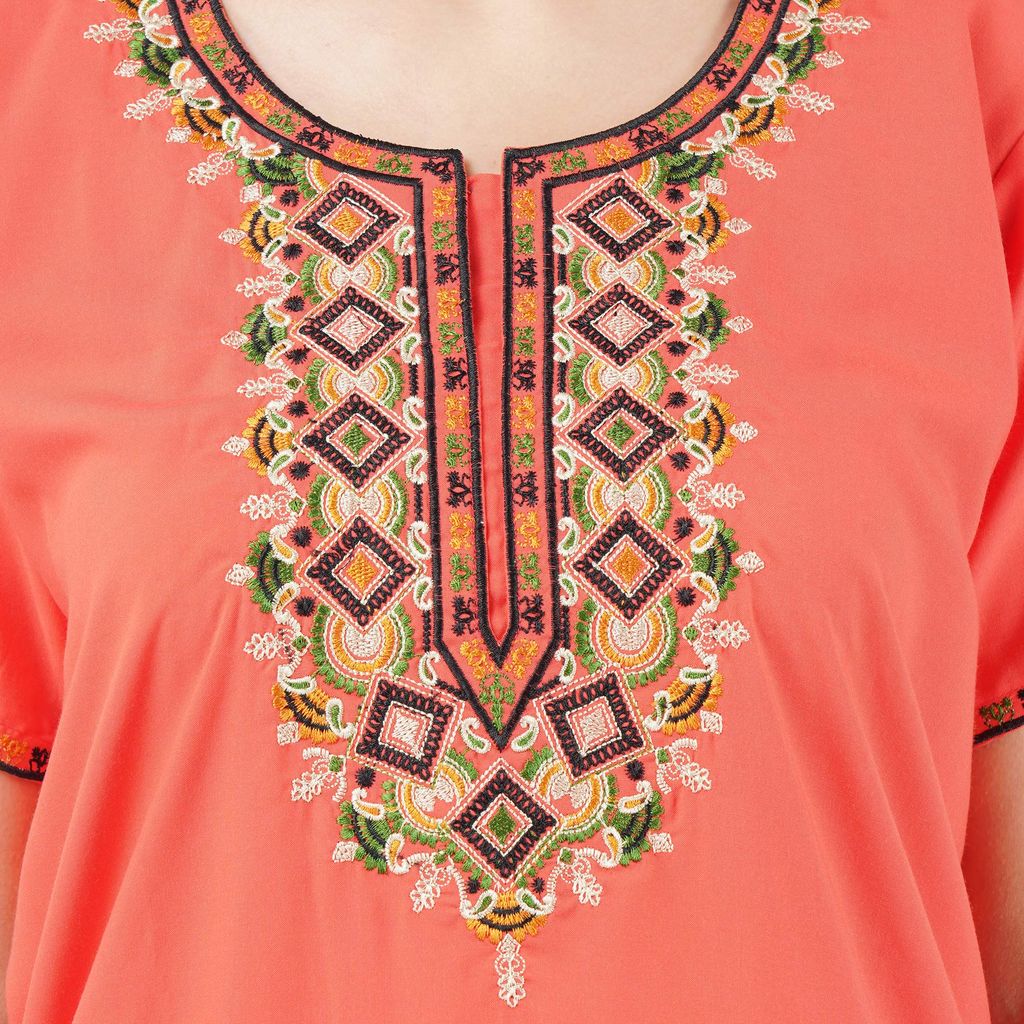 KOI lissybissy Diamond Shape Embroidered Nightgown