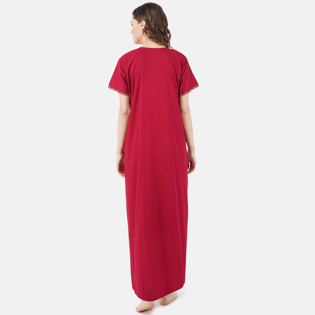 KOI lissybissy Diamond Shape Embroidered Nightgown