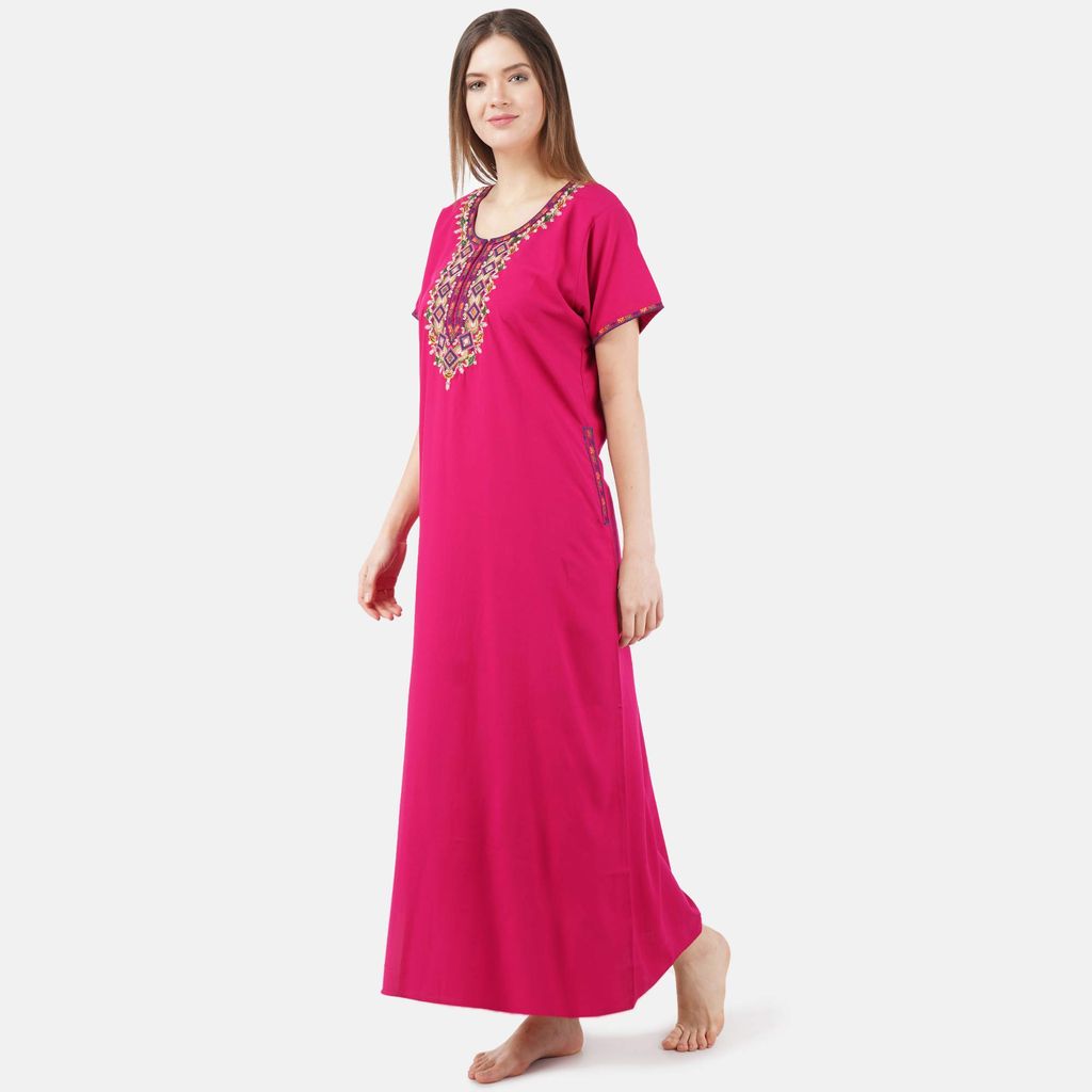 KOI lissybissy Diamond Shape Embroidered Nightgown