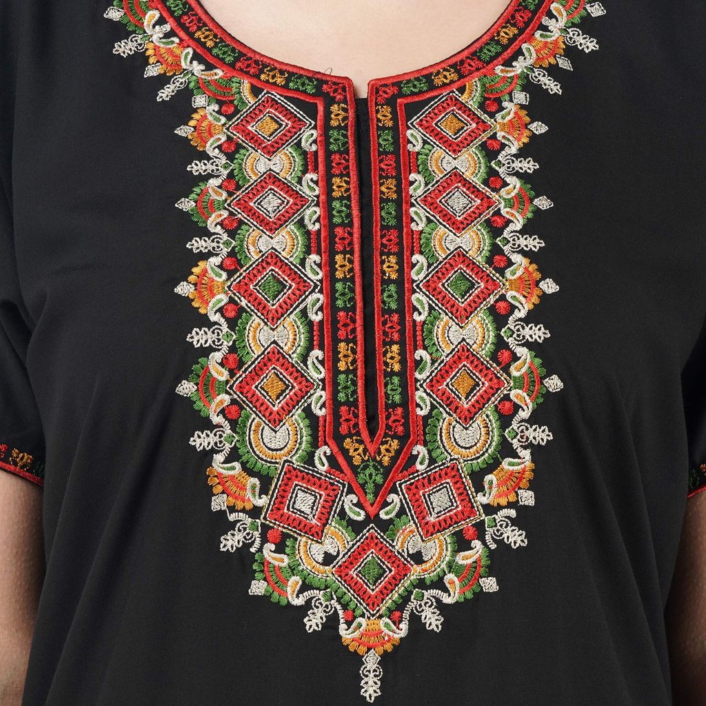 KOI lissybissy Diamond Shape Embroidered Nightgown