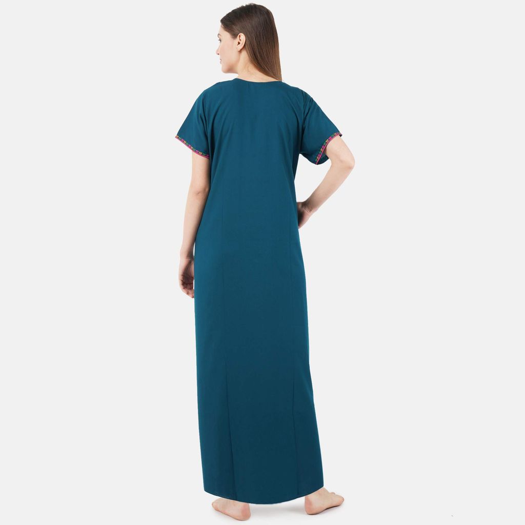 KOI lissybissy Diamond Shape Embroidered Nightgown