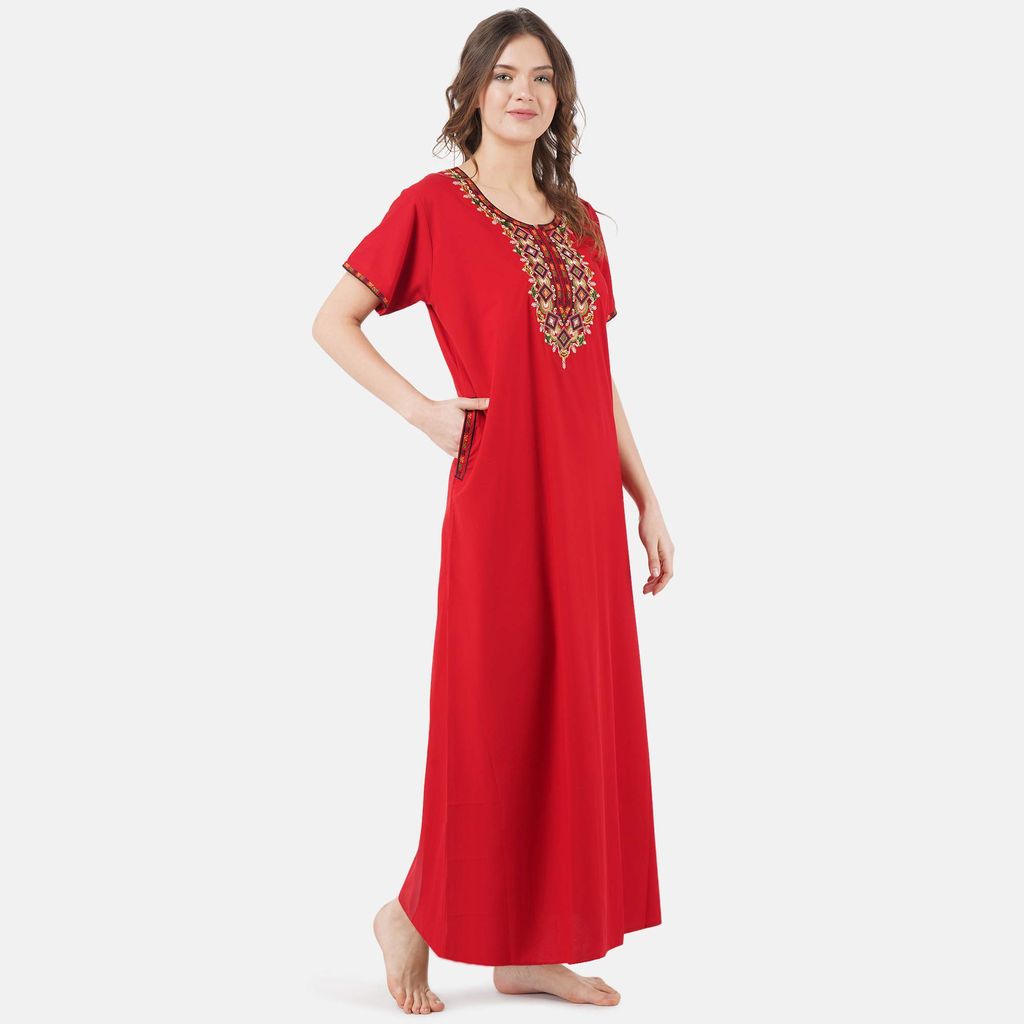 KOI lissybissy Diamond Shape Embroidered Nightgown