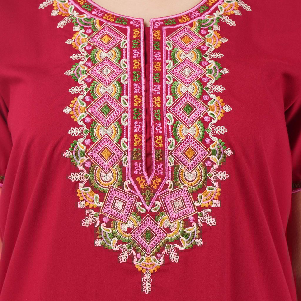 KOI lissybissy Diamond Shape Embroidered Nightgown