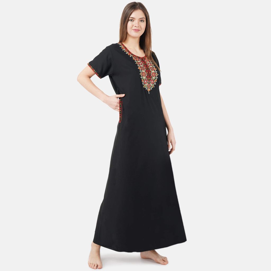 KOI lissybissy Diamond Shape Embroidered Nightgown