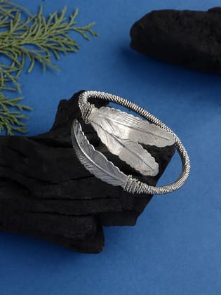 Cardinal Oxidized Silver Color Adjustable Bracelet