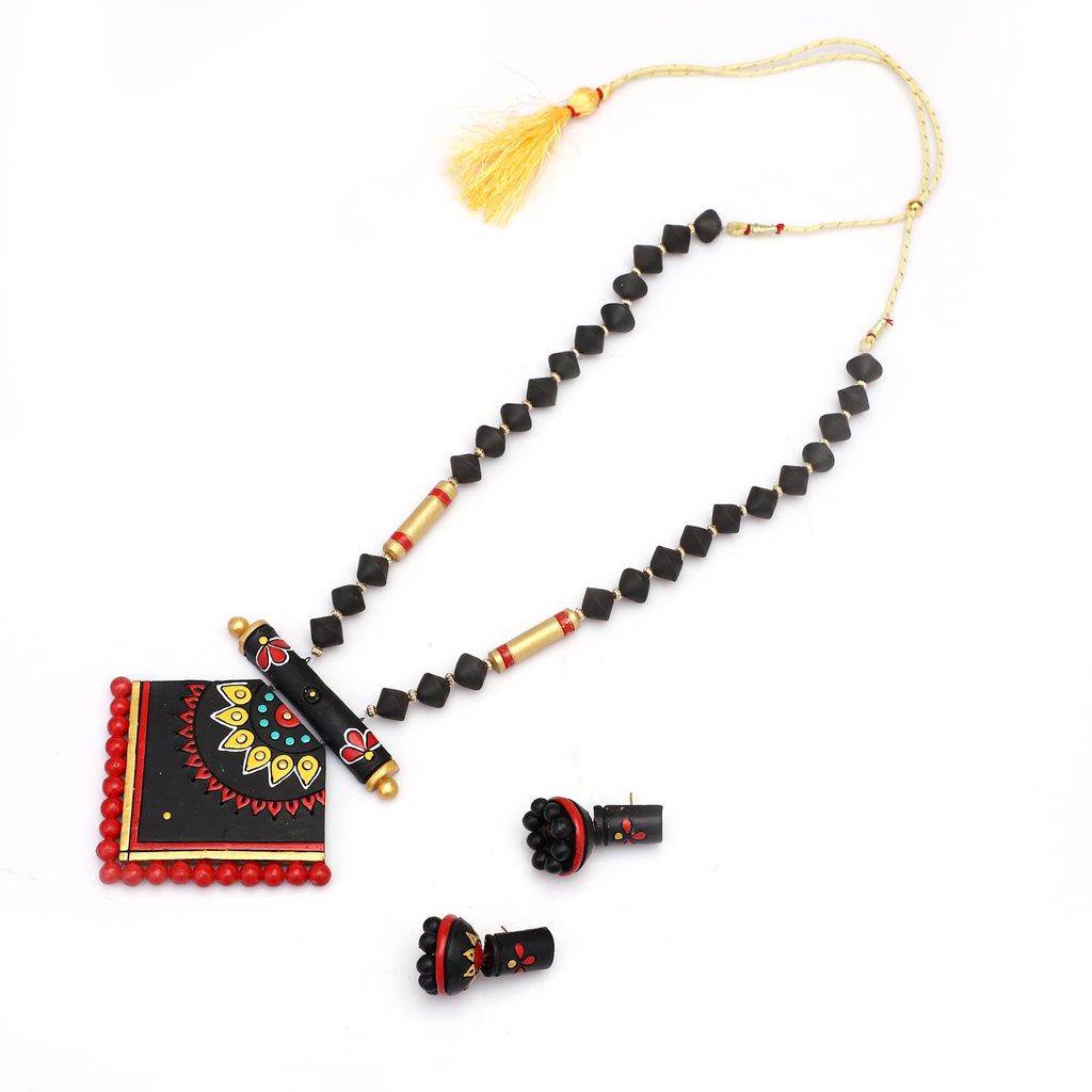 Le bijouxistic EKAM EK Rhombus necklace set with earrings for women in black and red