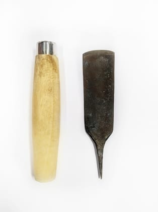 MRTSL, 1.5 in Chisel Slightly Round With Wooden Handle