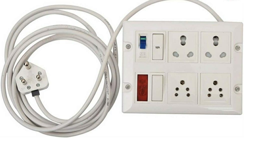 INDRICO? Heavy Duty Polycarbonate Power Strip Extension Box (White) with 8M Heavy Wire