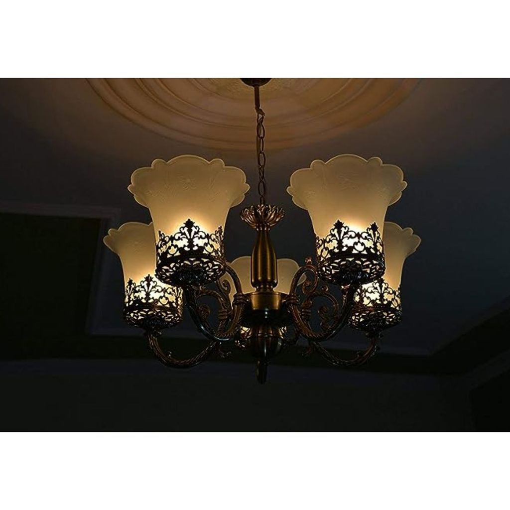 PROP IT UP ANTIQUE DESIGN BRASS 5 PORTUGUESE STYLE ANTIQUE GOLDEN CHANDELIER WITH 5 LAMPS