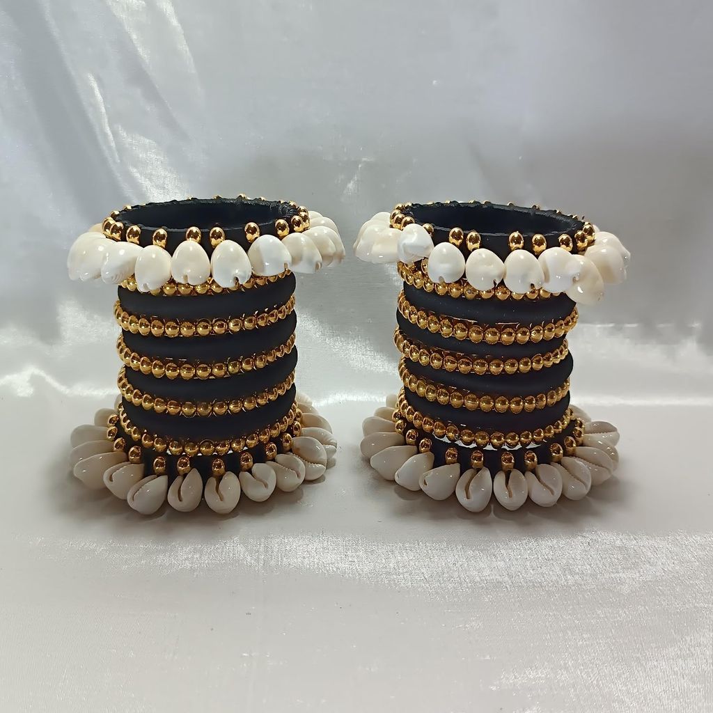 Kodi Velvet Moti Chuda Set