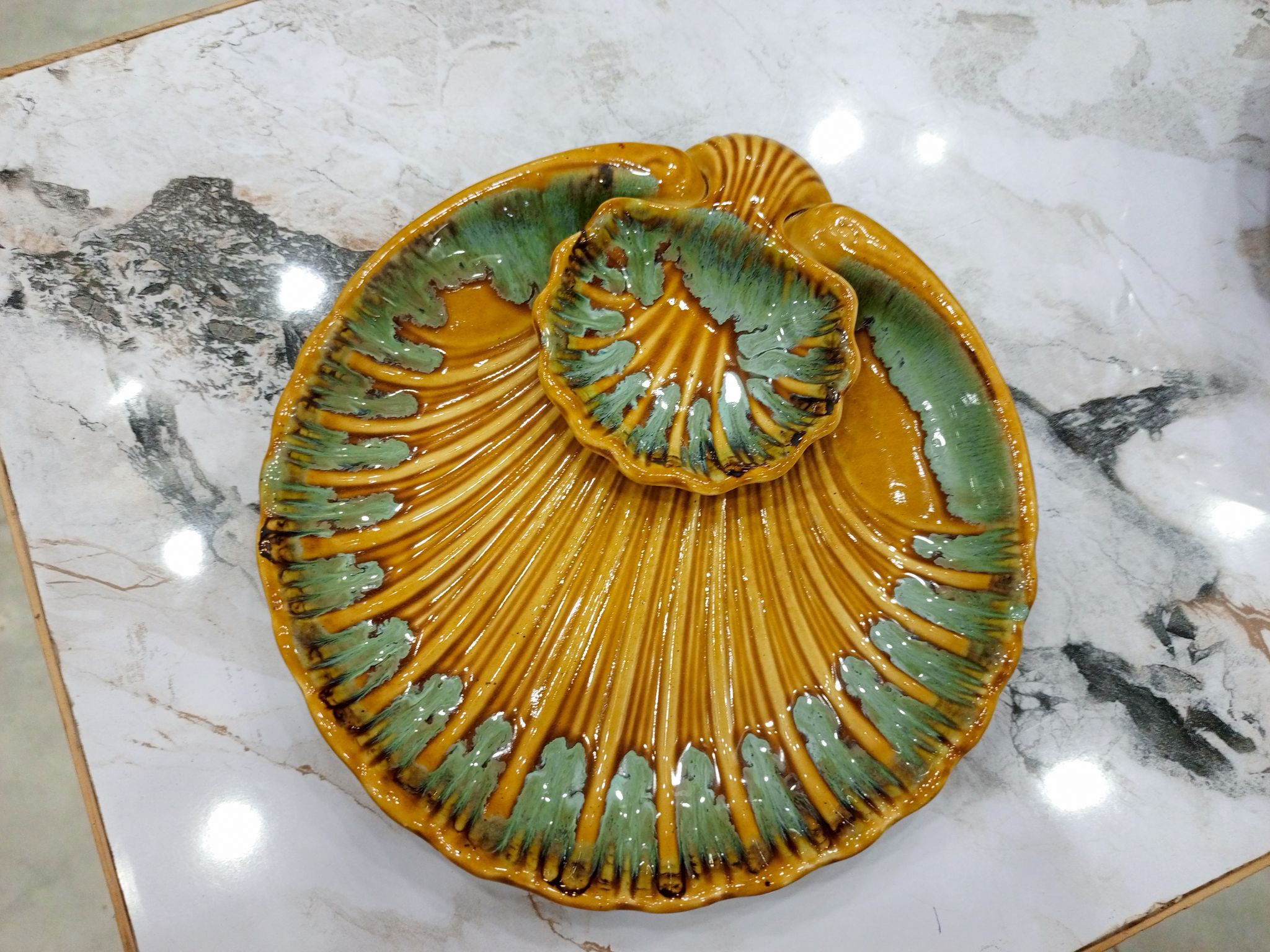 Premium Seashell Design Yellow Serving Ceramic Platter with Chip n Dip Section Platter