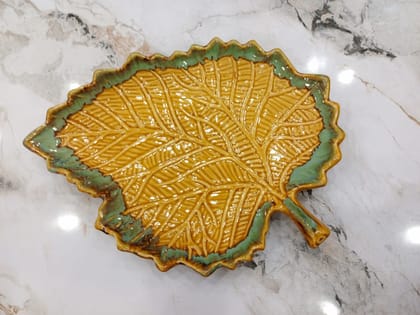 Leaf Shaped Ceramic Hand Designed Ceramic Serving Plate