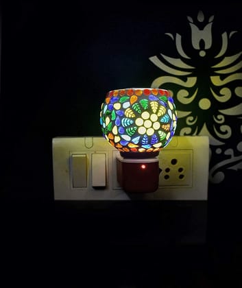 Lipi Store Kapur Dani Electrical Camphor Diffuser. Glass Kapoor Dani & Essential Oil Diffuser with On Off Switch to Toggle Between Burner & Lamp (Flower Goti)
