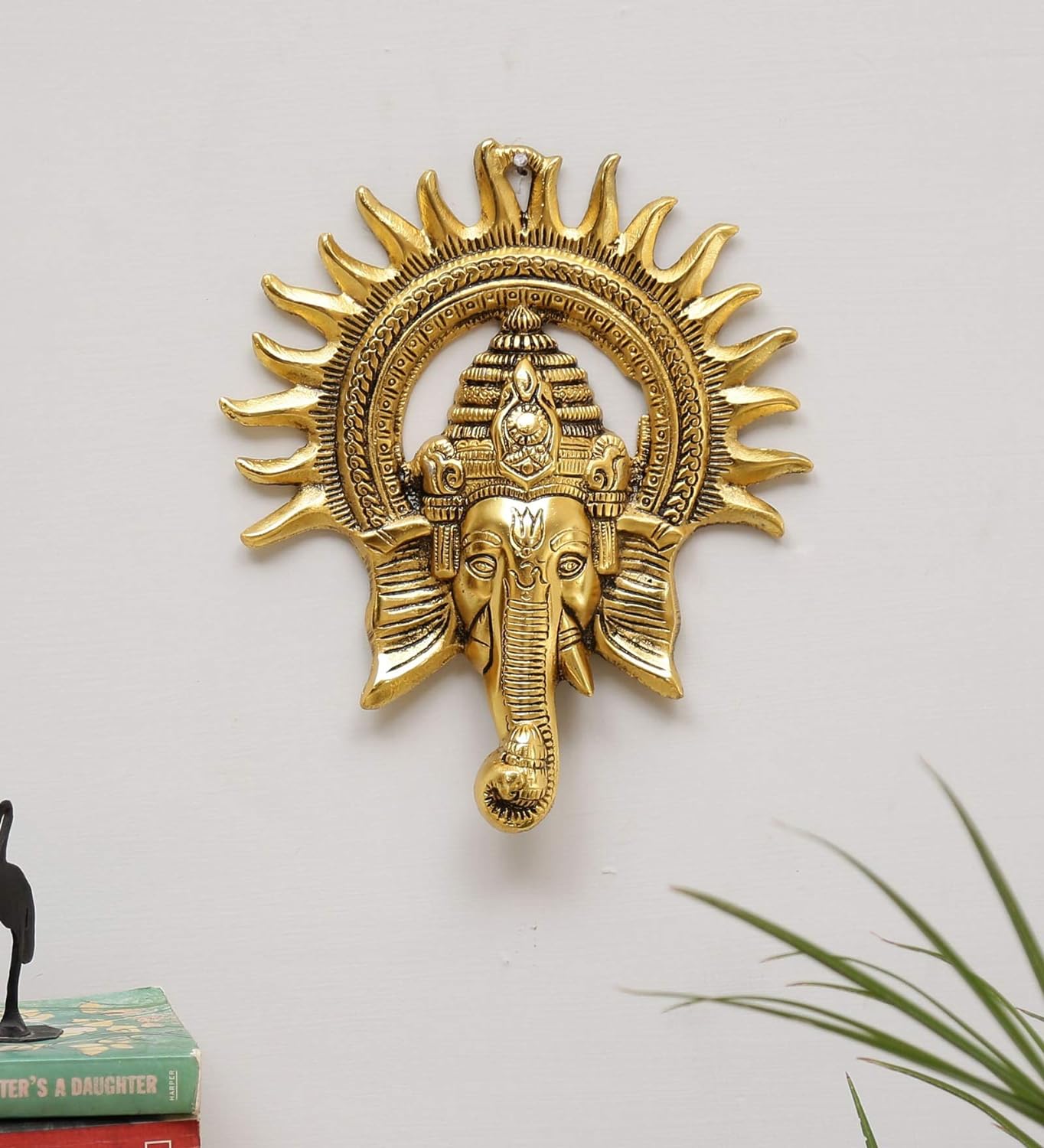 Metal Ganesha ji Statue,Ganpati Wall Hanging Sculpture Lord Ganesh Idol Lucky Feng Shui Wall Decor (Gold)