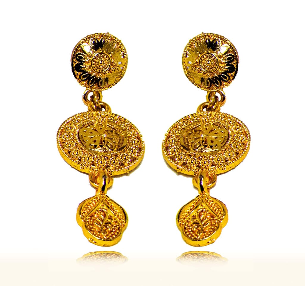 Frikki Gold Plated Pearl Golden Jewellery Choker Set For Women Traditional Chokar Jewelry Set Latest Design