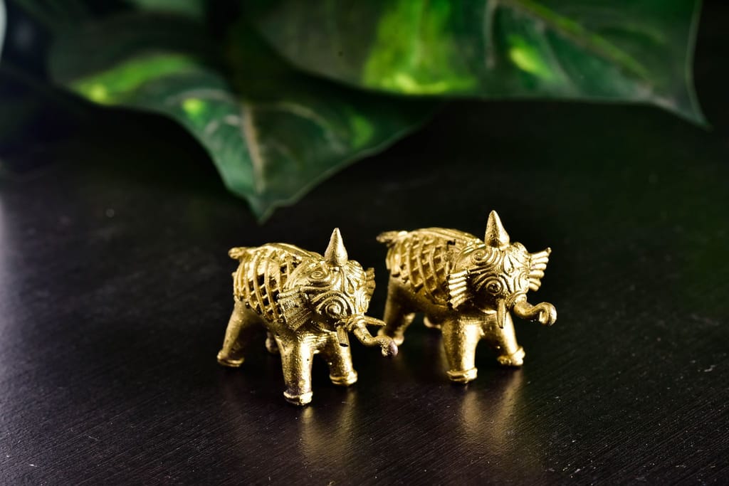 SOWPEACE Handcrafted dhokra Art Elephant “Belong to The Roots” Brass showpiece, Premium Artisan Made Tabletop Home Decor for Living R