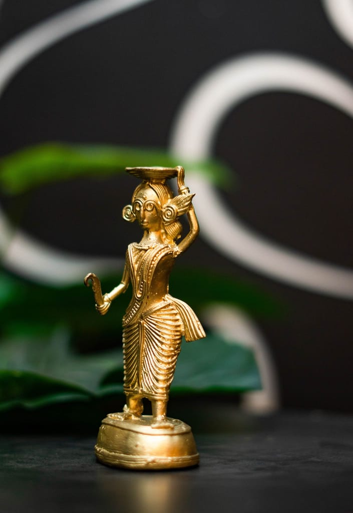 SOWPEACE Handcrafted dhokra Art Dokra Farmer Lady with Sickle “Evolution of Feminity” Brass showpiece, Premium Artisan Made Tabletop Home Decor for Living Room