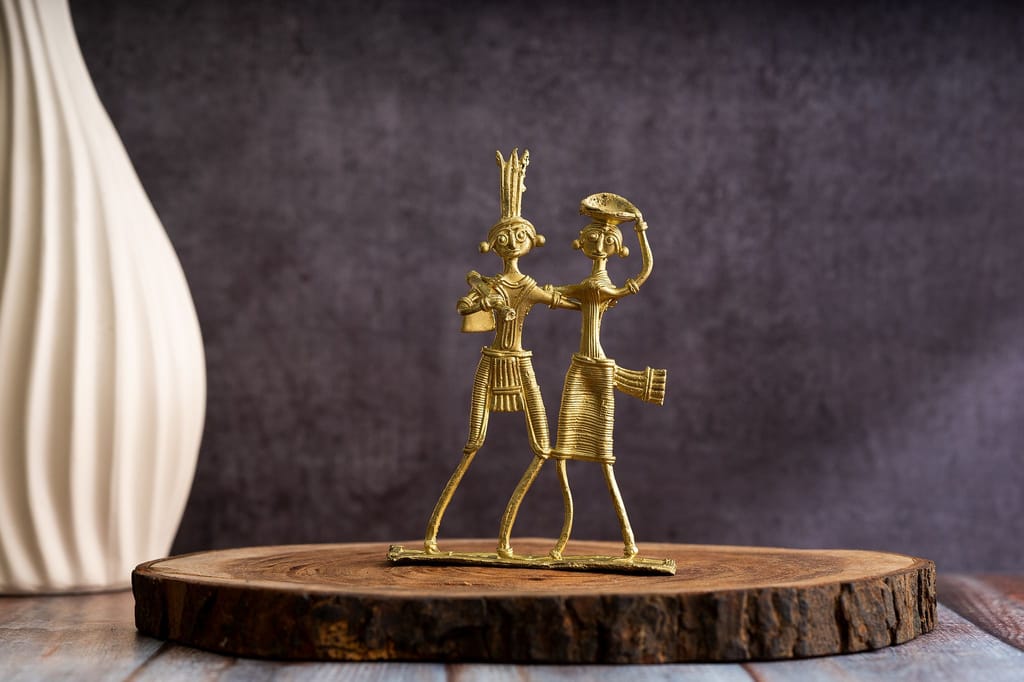 SOWPEACE Handcrafted dhokra Art Dokra Couple “You, Me, Gold and We!” Brass showpiece, Premium Artisan Made Tabletop Home Decor for Living R