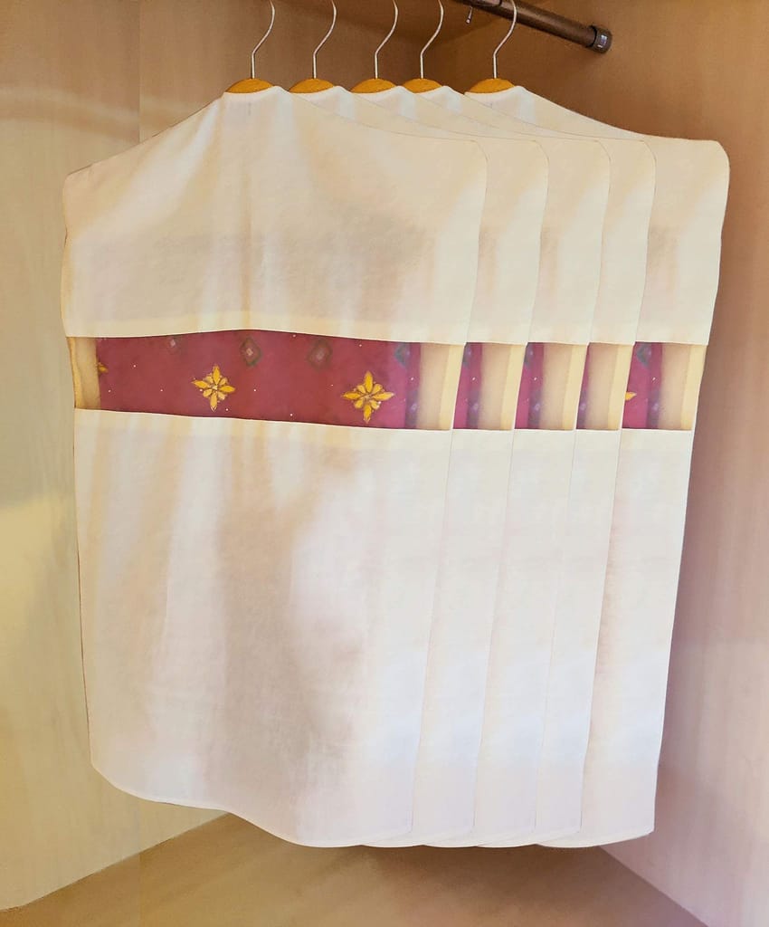 FOREVER COTTON Hanging Saree Covers for cloth storage and Wardrobe Organizer 30 inch * 18 inch (Set of 5)