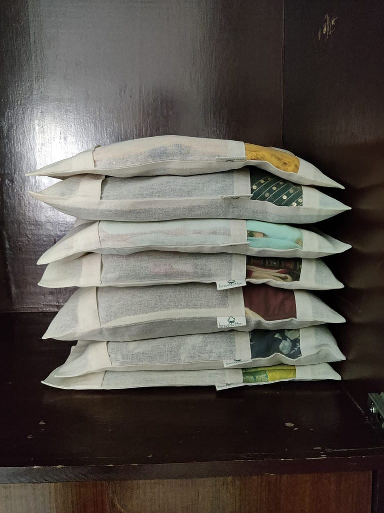 UDITA cotton saree cover with net window set of 9(Nine)