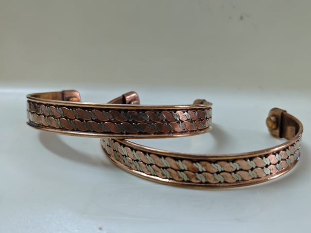 Magnetic Copper Cuff Bracelet Natural Copper Bracelet By Tradnary Exim Pvt  Ltd at Rs 85/piece | New Items in Sambhal | ID: 2850639159655