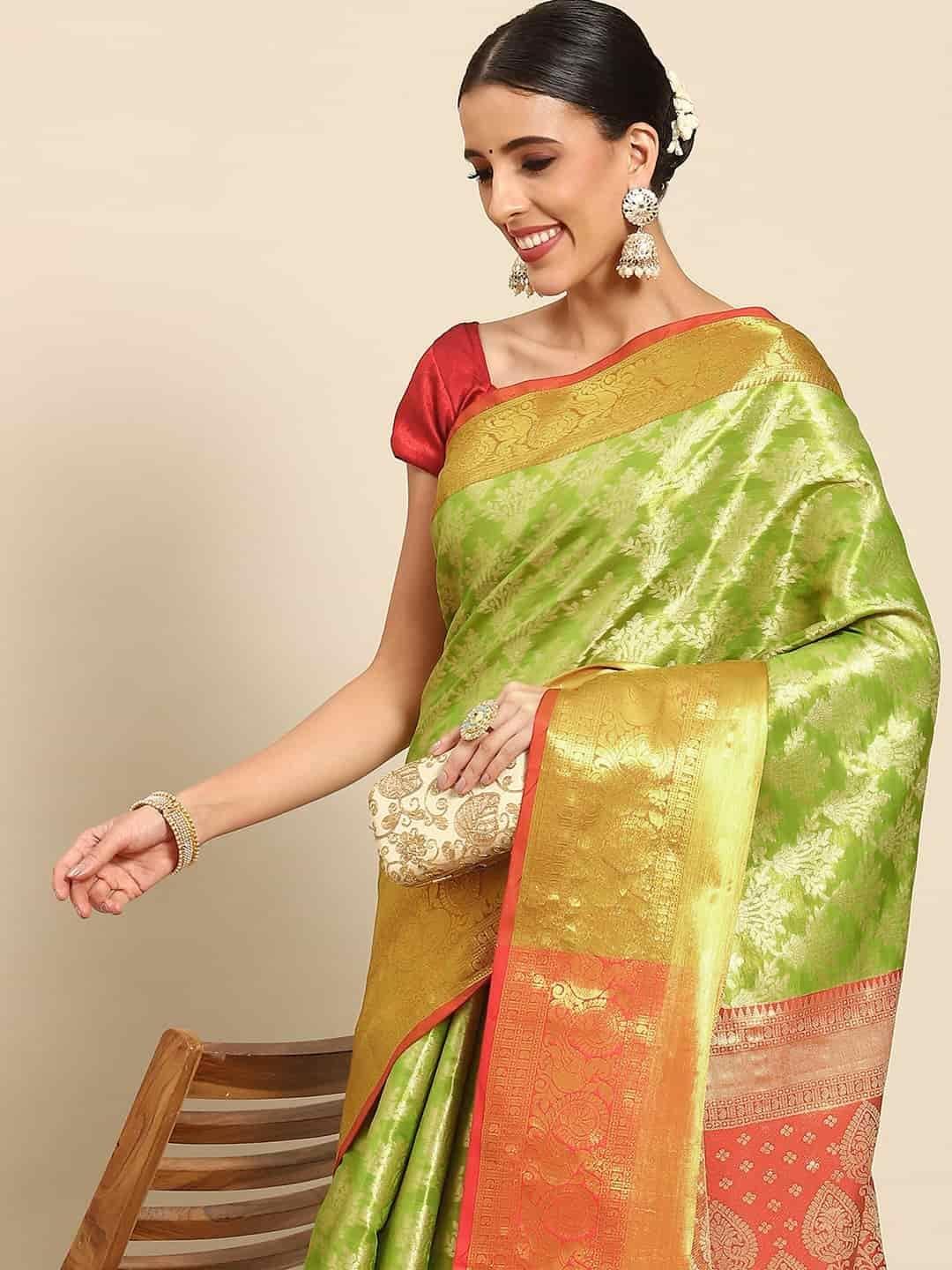 Women's Brocade Soft Silk Zari Woven Saree With Unstiched Blouse Piece