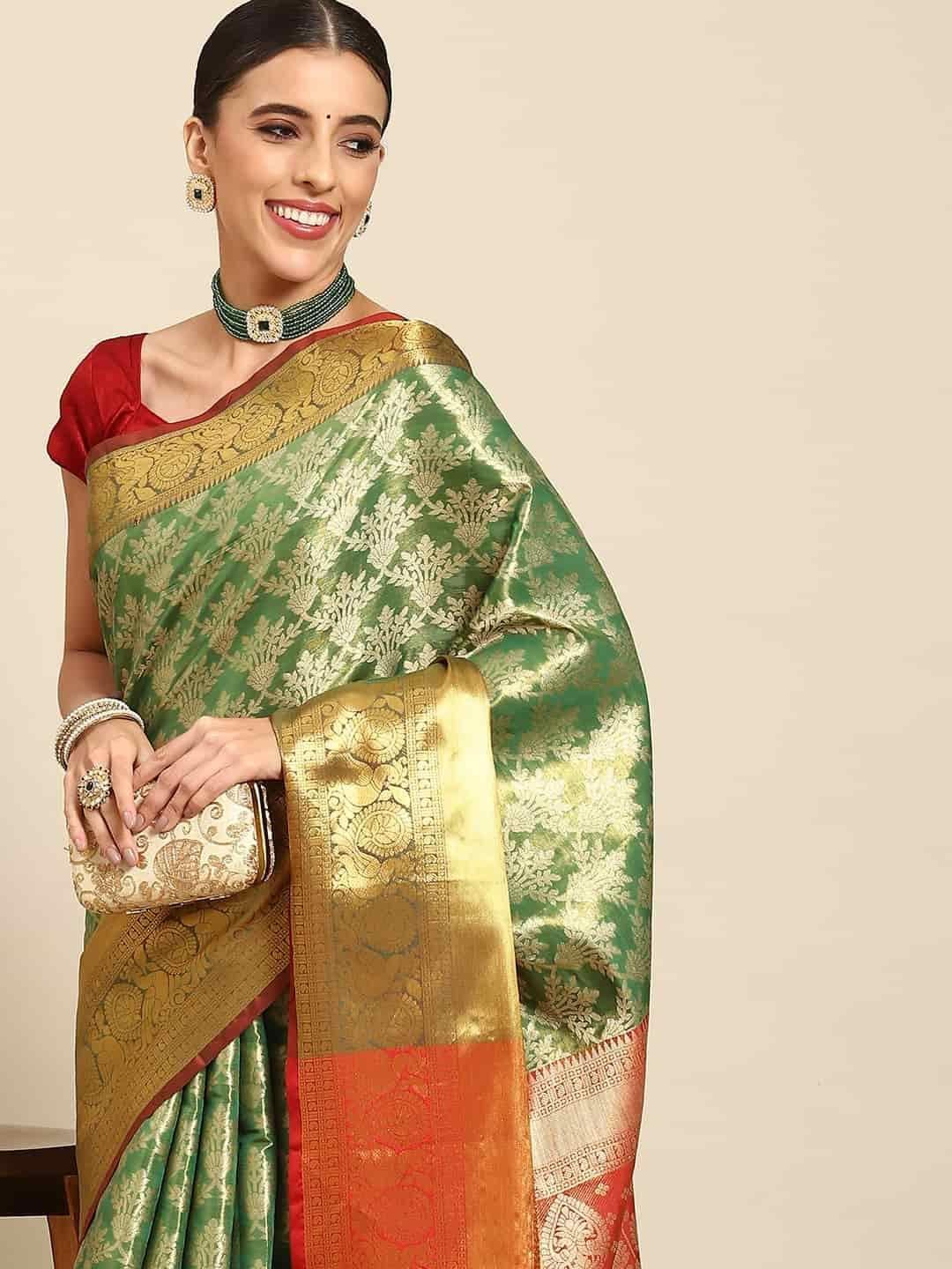Women's Brocade Soft Silk Zari Woven Saree With Unstiched Blouse Piece
