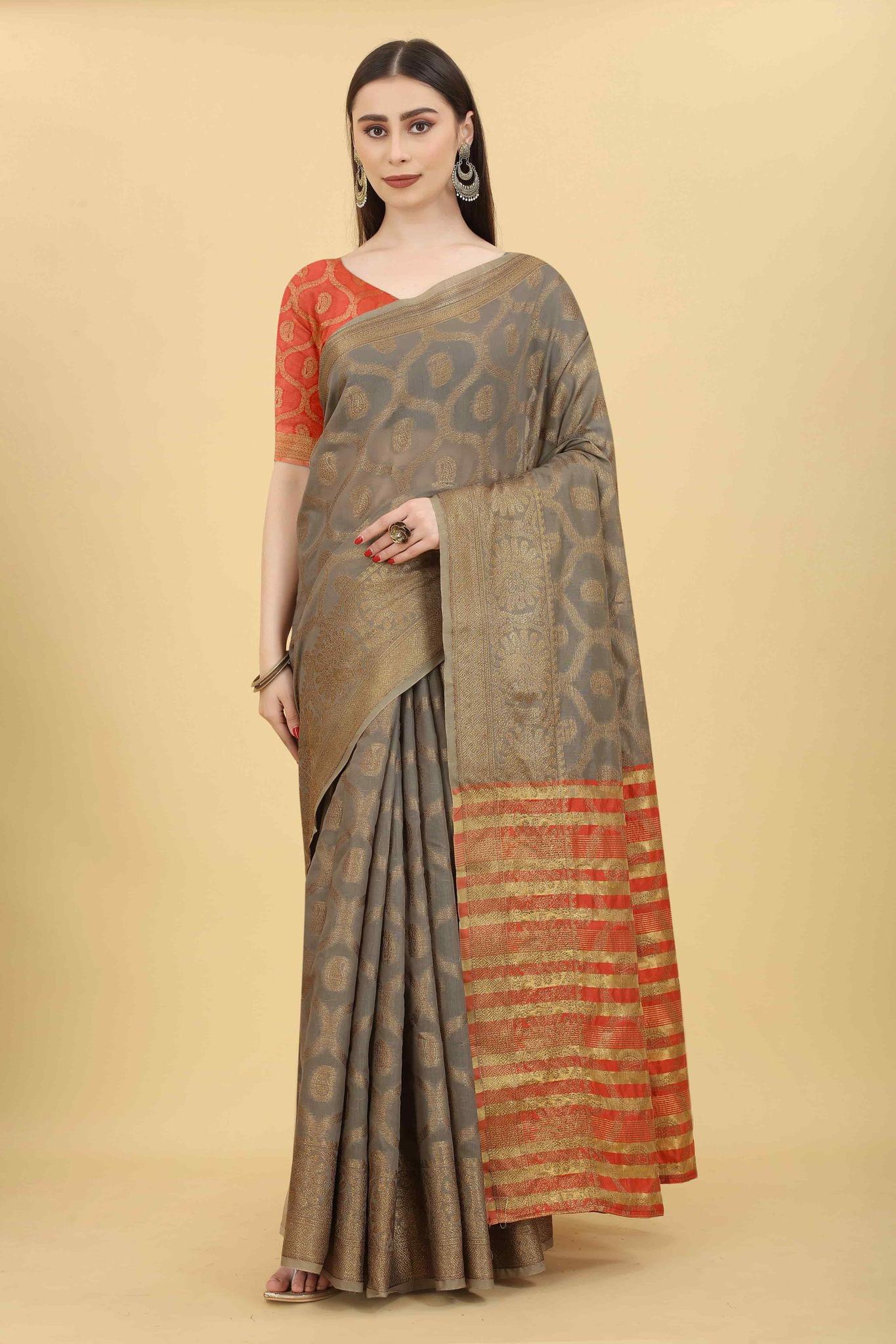 Women's Floral Cotton blend Saree With Blouse Piece